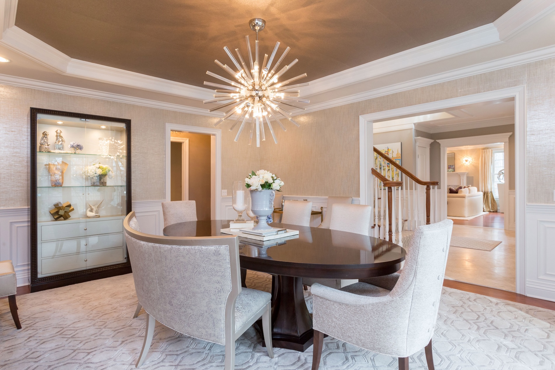 Dining Room Interior Design Spiky Chandelier